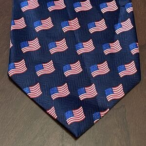 Vintage Davvero Benino Blue Red Polyester Men’s Neck Tie Made In Korea